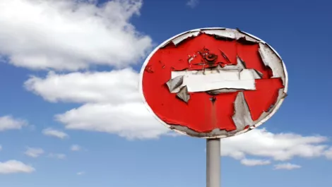 Vodafone changes ad, Telecom drops court case
