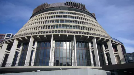 Fibre Watch: Driven to distraction