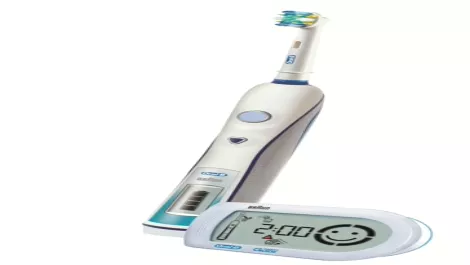 Techie toothbrush gives feedback on your clean