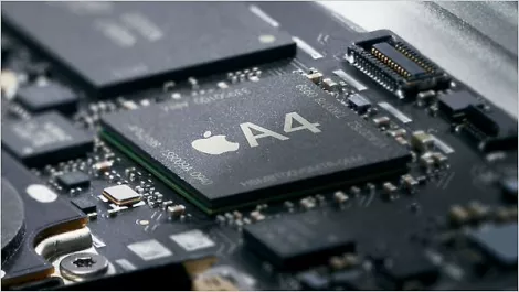 Apple acquires chipmaker Intrinsity