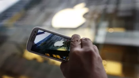 Jury orders Samsung to pay Apple US$120m