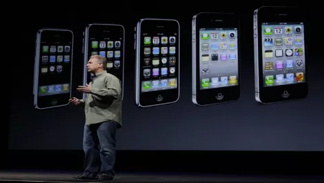 'Shocked' Apple claims Samsung 'copied the iPhone'