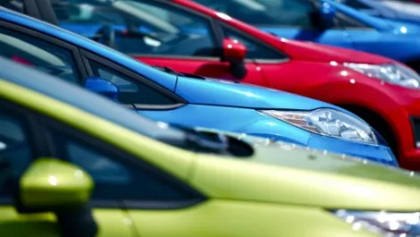While you were sleeping: Stocks slide on car sales