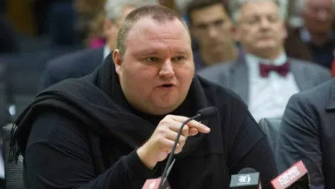 Dotcom calls out John Banks in open letter
