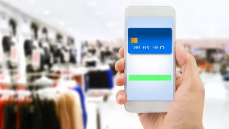 Smartphones leading online sales