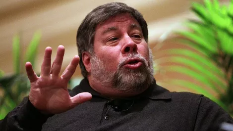 Apple co-founder headed to NZ