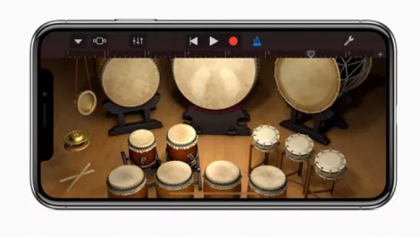 Music creators rejoice, GarageBand just got updated
