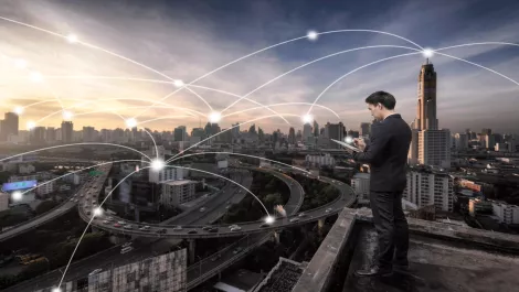 Intel introduces portfolio of commercial 5G new radio modems