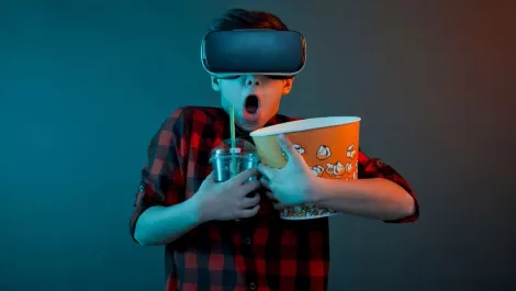 Moviegoers hold on to your popcorn, HOYTS is creating VR cinemas