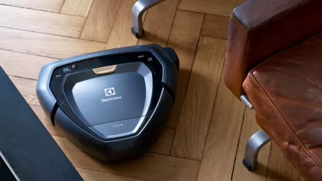 The little robot slave that will clean your floor... Maybe