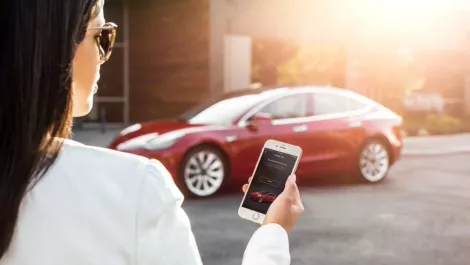 Tesla's software updates: Dashcams and Atari and navigation, oh my!