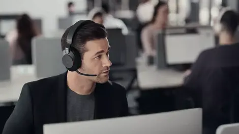 Jabra updates to Evolve2 with new headset range