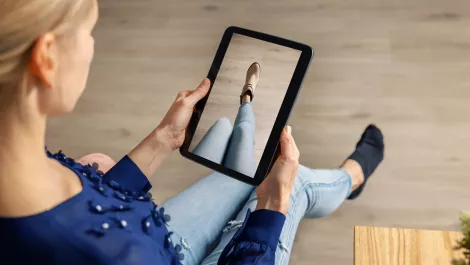Back in style: Virtual try-on tech making waves on social media