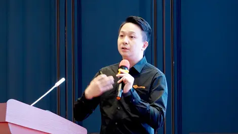 Jin Hui marks decade leading North Asia growth at Gallagher